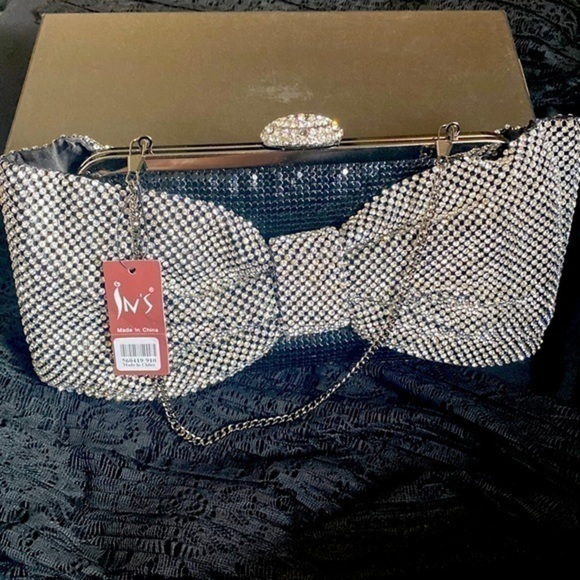Tuxedo Bow theme Rhinestone Jewelled clutch NWT with chain - Picture 1 of 11